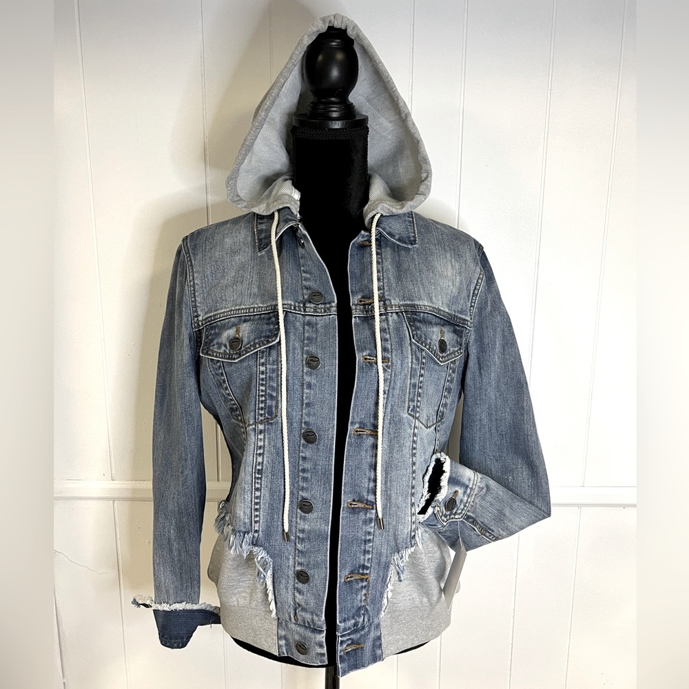NWT‼️AQUA by Bloomingdales Hooded Denim Jacket -XS